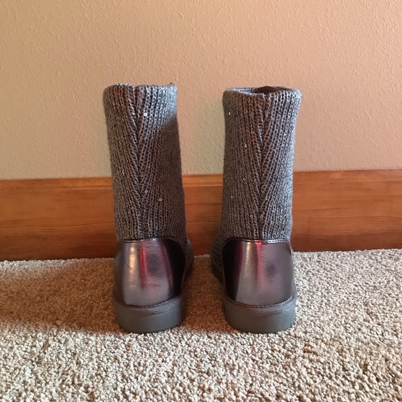 Arizona Memory Foam Sleet Grey Boots - Picture 5 of 8